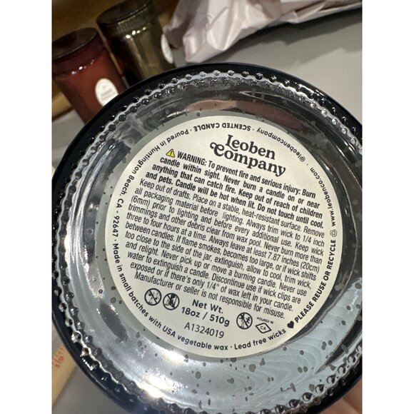 Leoben Co Vanilla Cedarwood Candle Ribbed Amber Glass Jar 18oz Essential Oils - Picture 4 of 7